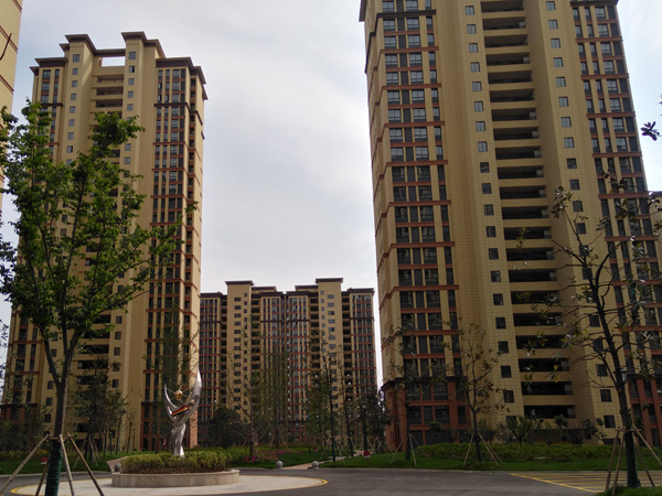 六安永安南苑小區定制定做陽臺護欄、樓梯扶手案例