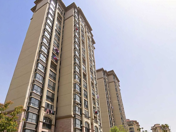 宿州上河城小區(qū)定制鋁合金百葉窗、陽(yáng)臺(tái)護(hù)欄案例