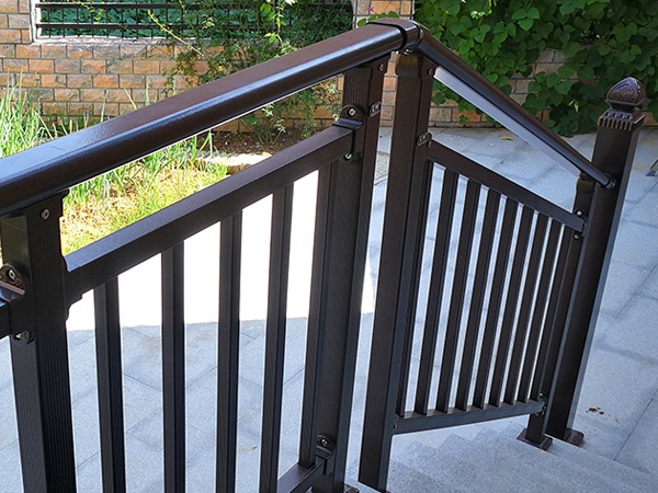 樓梯扶手國家標(biāo)準(zhǔn)高度是多少？