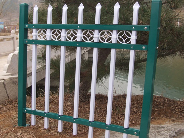 鋅鋼圍欄多少錢一米？