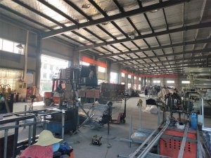 金用護欄2020年8月17日鋅鋼百葉窗裝車發貨！