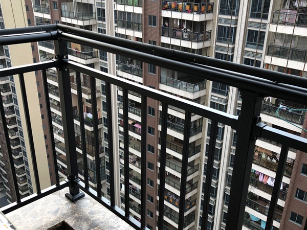 陽臺護(hù)欄定制定做渠道有哪些？