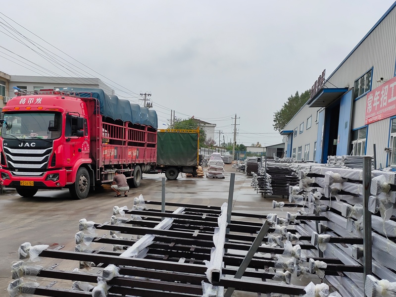 金用護欄2020年9月17日窗戶護欄發(fā)貨! 金用護欄2020年9月17日窗戶護欄發(fā)貨!