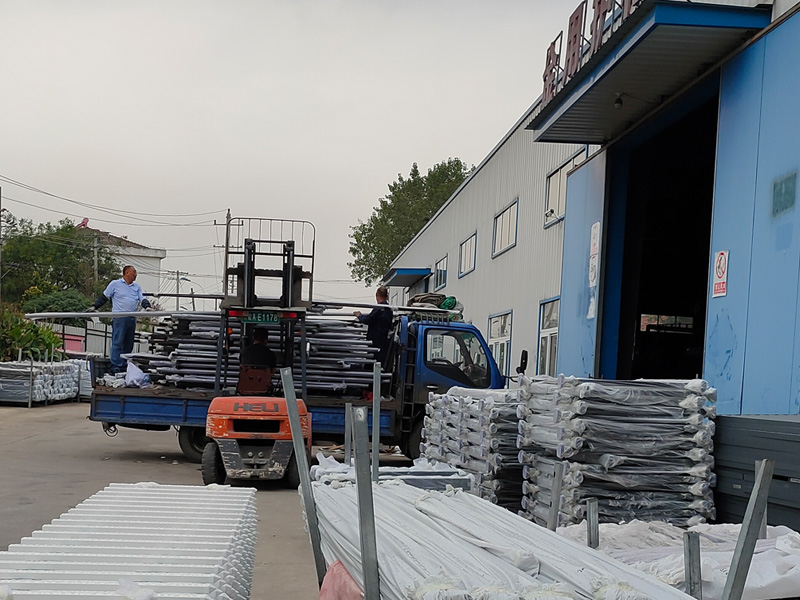 金用護(hù)欄2020年9月21日鋅鋼飄窗護(hù)欄發(fā)貨！