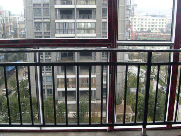 鋅鋼護欄表面處理工藝有幾種？