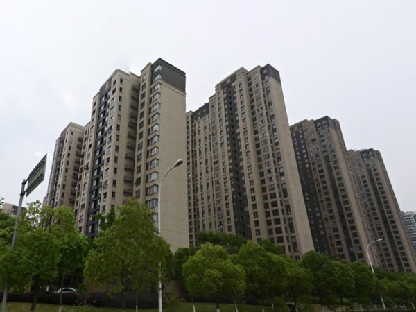 無(wú)錫朗詩(shī)太湖綠郡花園小區(qū)陽(yáng)臺(tái)護(hù)欄、樓梯扶手定制