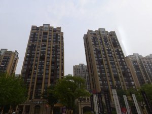 泰州正太周山匯水小區(qū)陽臺(tái)護(hù)欄、樓梯扶手定制