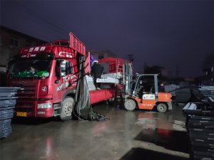 金用護(hù)欄2020年11月23日上午鋅鋼陽臺(tái)護(hù)欄發(fā)貨！