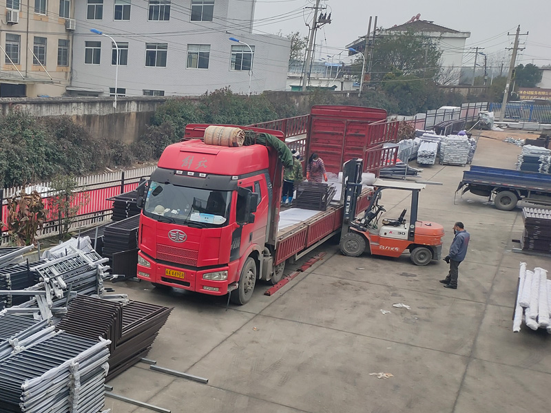 金用護(hù)欄2020年12月9日鋅鋼落地窗護(hù)欄發(fā)貨! 金用護(hù)欄2020年12月9日鋅鋼落地窗護(hù)欄發(fā)貨!