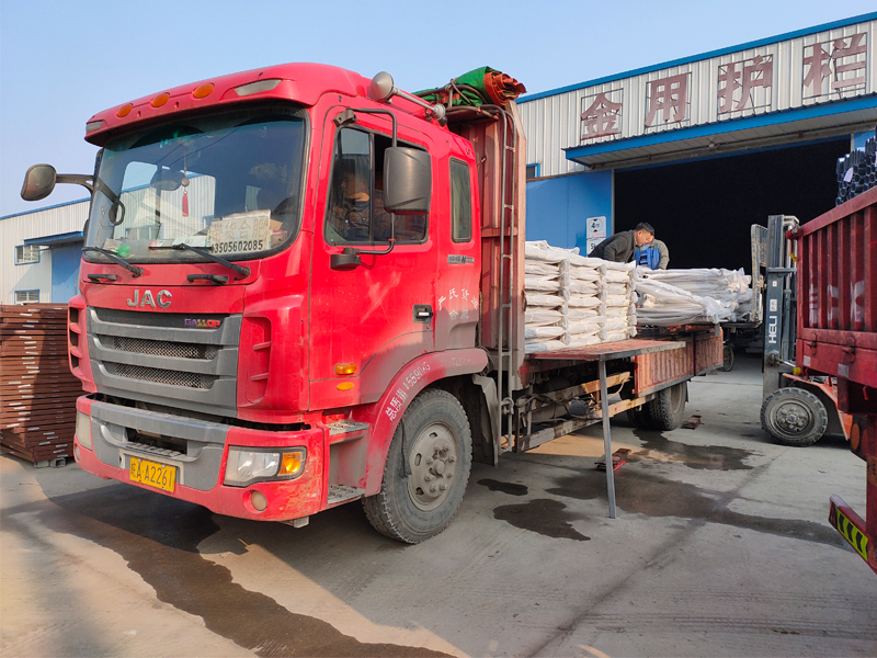 金用護(hù)欄2020年12月28日鋅鋼陽(yáng)臺(tái)護(hù)欄發(fā)貨！