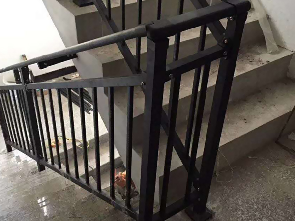 樓梯扶手該怎么選擇？