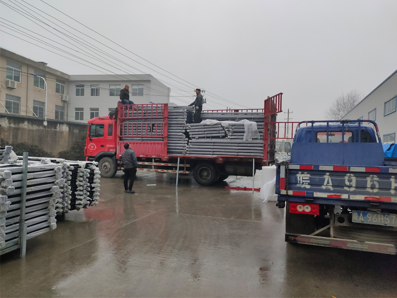 金用護(hù)欄2021年1月22日鋅鋼陽(yáng)臺(tái)護(hù)欄發(fā)貨！