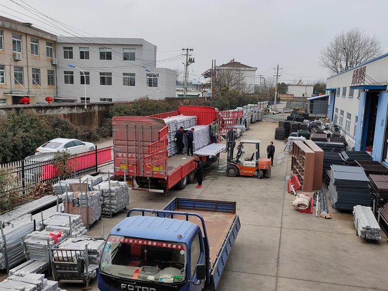 金用護欄2021年3月1日鋅鋼陽臺護欄發(fā)貨！