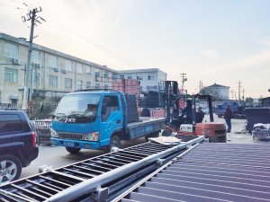 金用護(hù)欄2021年3月3日鋅鋼陽(yáng)臺(tái)護(hù)欄發(fā)貨！