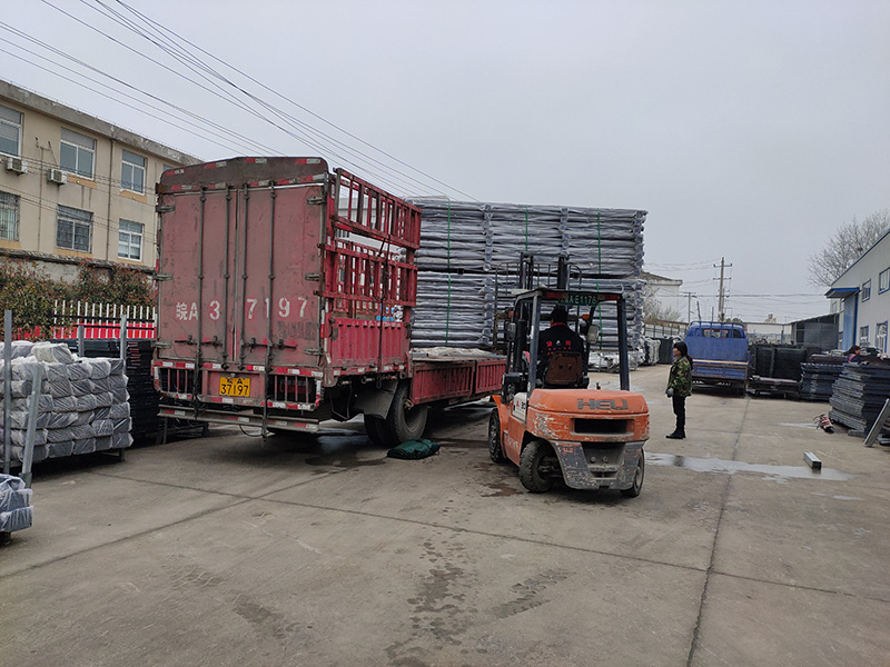 金用護欄2021年3月9日鋅鋼陽臺護欄發貨！