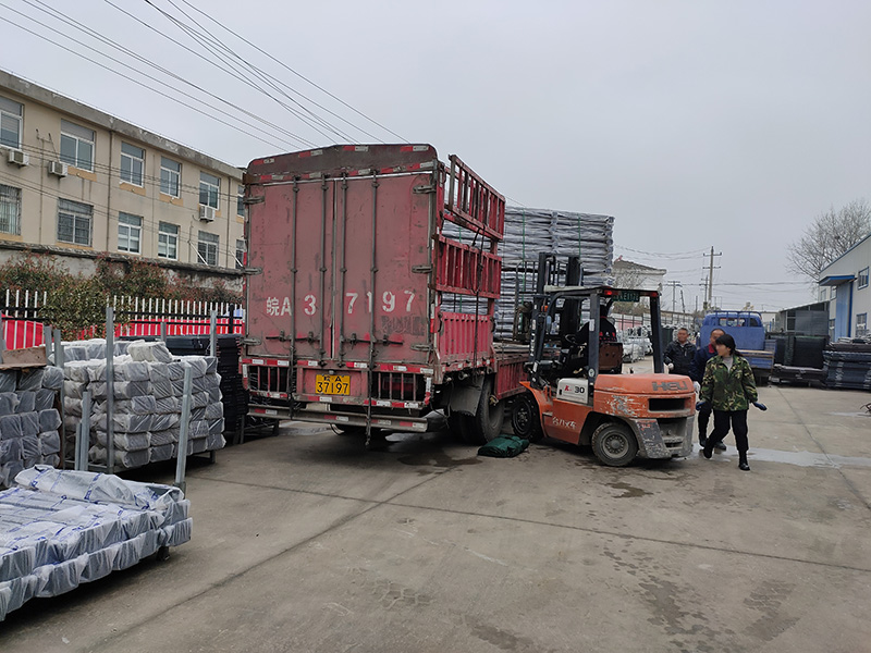 金用護欄2021年3月9日鋅鋼陽臺護欄發貨！