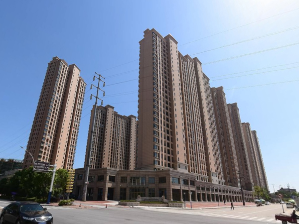 池州凱旋公館小區(qū)項目定制百葉窗、陽臺欄桿