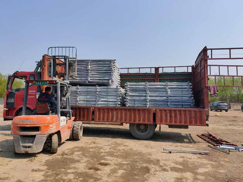 金用護(hù)欄2021年3月25日鋅鋼陽臺(tái)欄桿發(fā)貨！