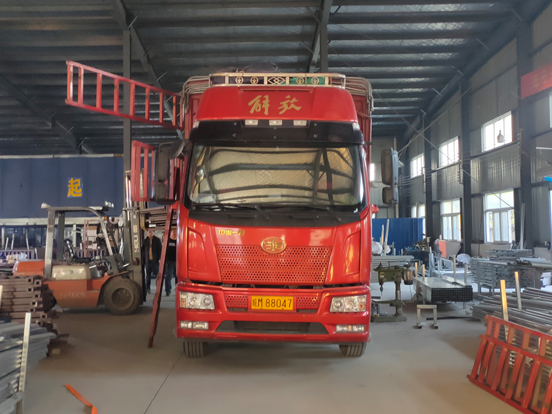 金用護欄2021年3月25日鋅鋼連廊欄桿發貨！