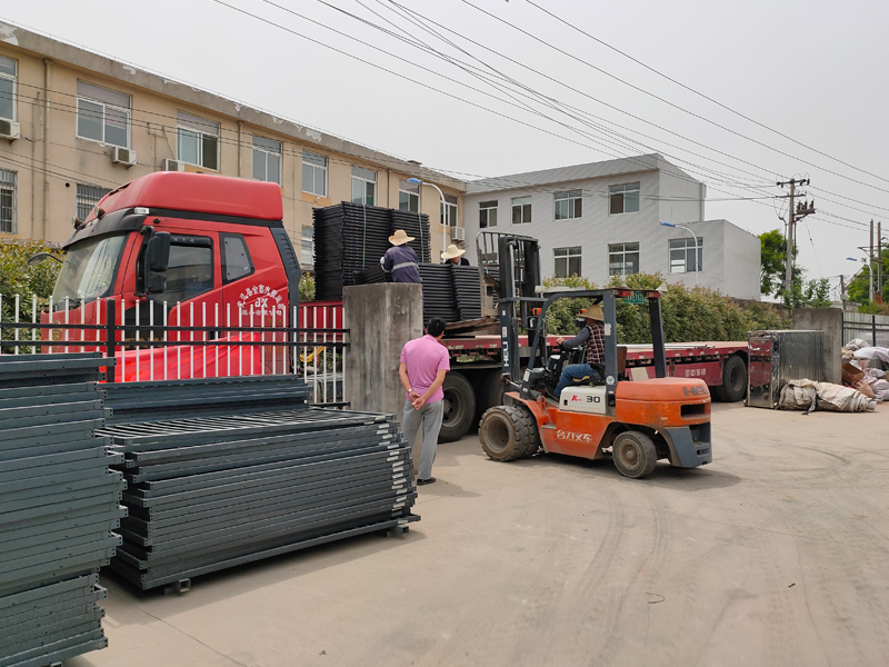 金用護欄2021年5月7日鋅鋼飄窗護欄發貨！