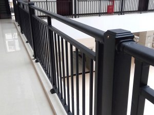 快速辨別鋅鋼護欄質(zhì)量好壞的兩個方法