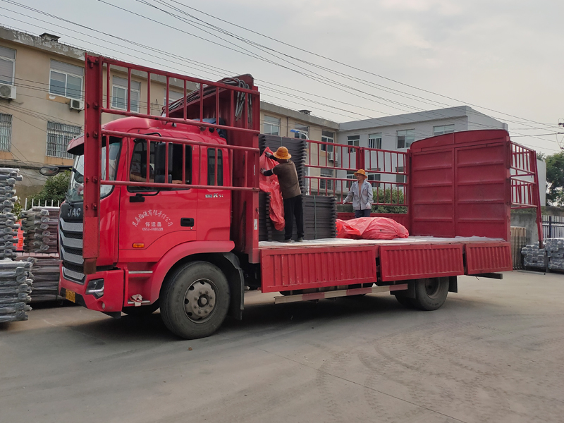 金用護欄2021年6月9日鋅鋼護窗欄桿發貨！