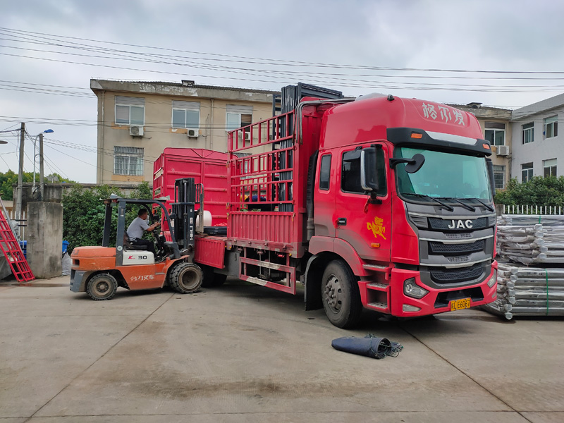 金用護欄2021年7月3日鋅鋼百葉窗發貨！