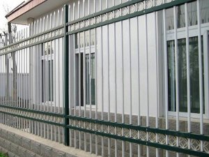 圍墻護(hù)欄多少錢(qián)一米？