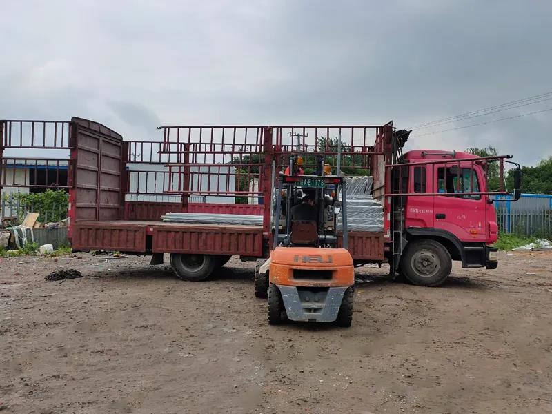 金用護(hù)欄2021年8月14日鋅鋼陽(yáng)臺(tái)護(hù)欄發(fā)貨! 金用護(hù)欄2021年8月14日鋅鋼陽(yáng)臺(tái)護(hù)欄發(fā)貨!