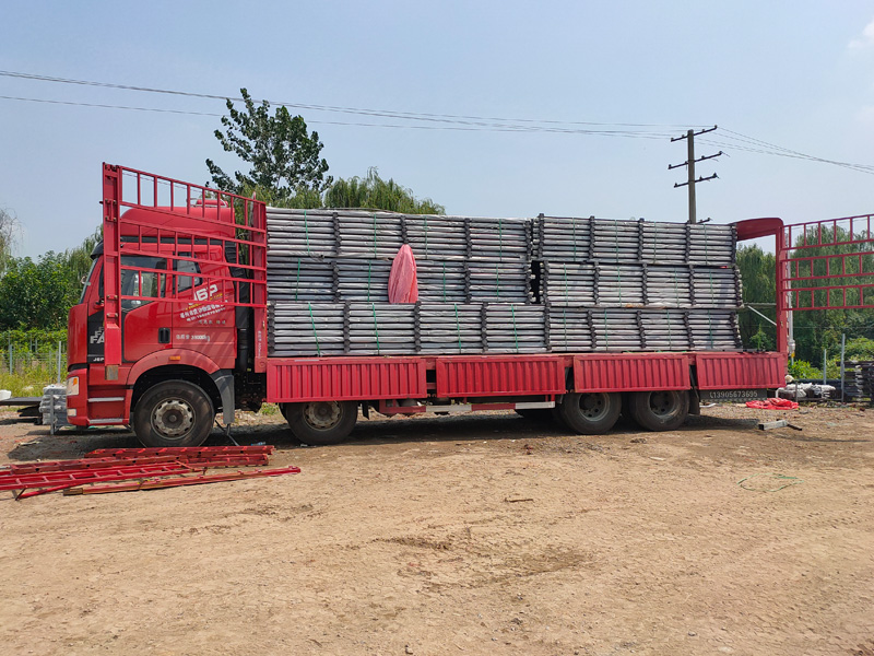 金用護欄2021年8月21日鋅鋼連廊欄桿發(fā)貨！