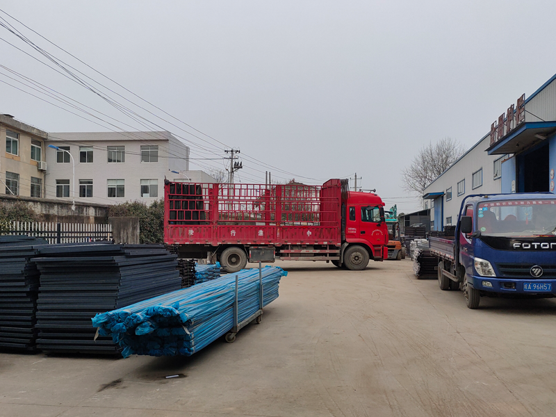 金用護(hù)欄2022年2月22日鋁合金百葉窗裝車發(fā)貨! 金用護(hù)欄2022年2月22日鋁合金百葉窗裝車發(fā)貨!