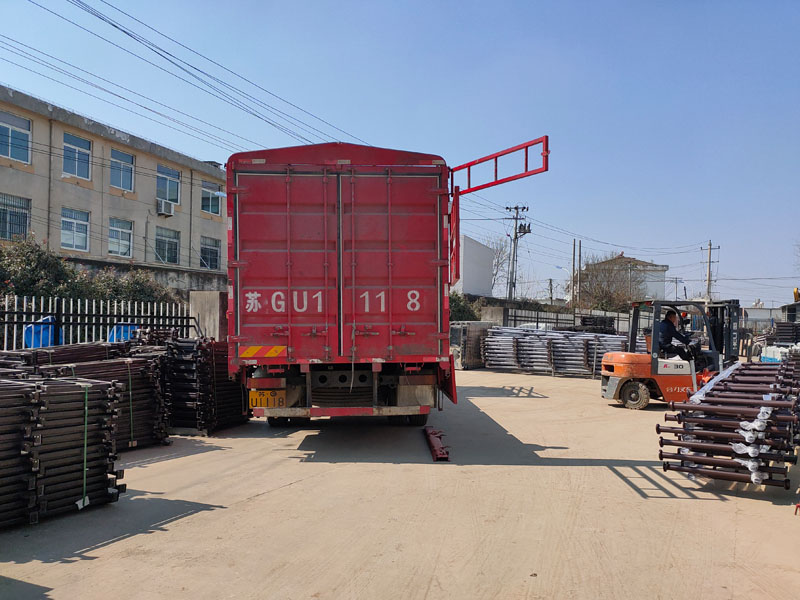 金用護(hù)欄2022年2月25日陽臺玻璃欄桿裝車發(fā)貨! 金用護(hù)欄2022年2月25日陽臺玻璃欄桿裝車發(fā)貨!