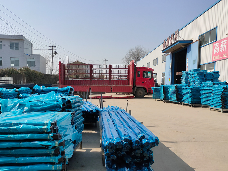 金用護(hù)欄2022年3月7日鋅鋼陽臺欄桿裝車發(fā)貨! 金用護(hù)欄2022年3月7日鋅鋼陽臺欄桿裝車發(fā)貨!