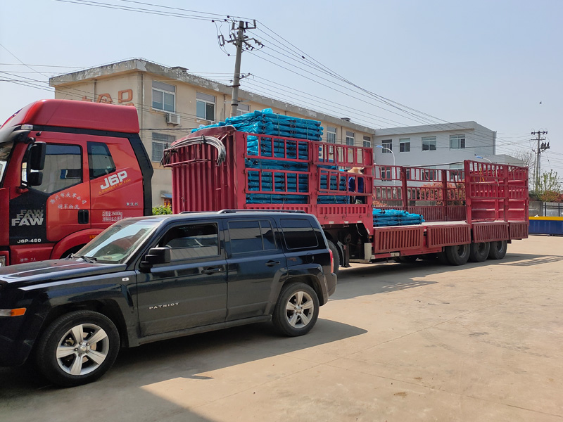 金用護(hù)欄2022年4月7日鋅鋼陽(yáng)臺(tái)護(hù)欄裝車發(fā)貨! 金用護(hù)欄2022年4月7日鋅鋼陽(yáng)臺(tái)護(hù)欄裝車發(fā)貨!