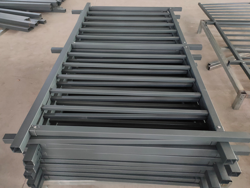 小區(qū)鍍鋅護(hù)欄4