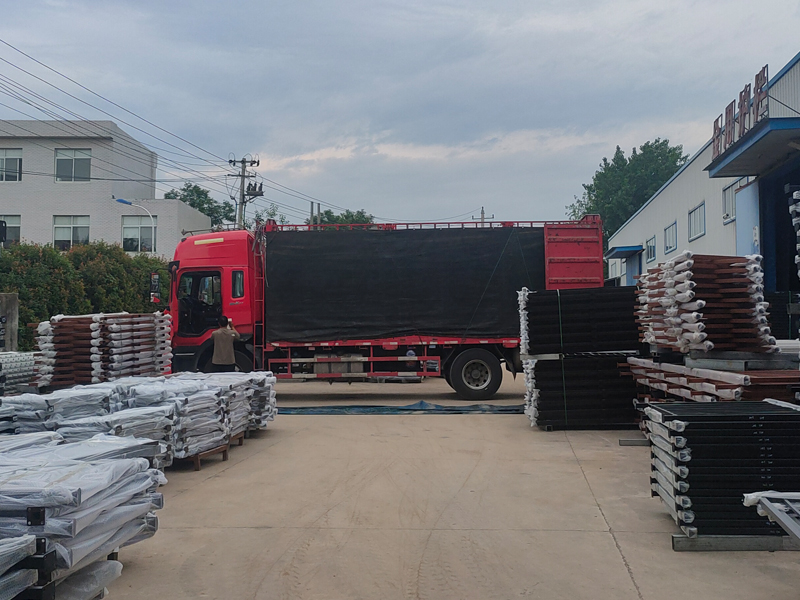 2023年6月7日鋅鋼護窗欄桿裝車發貨！