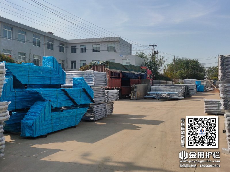 2023年11月9日鋅鋼百葉窗裝車發(fā)貨！