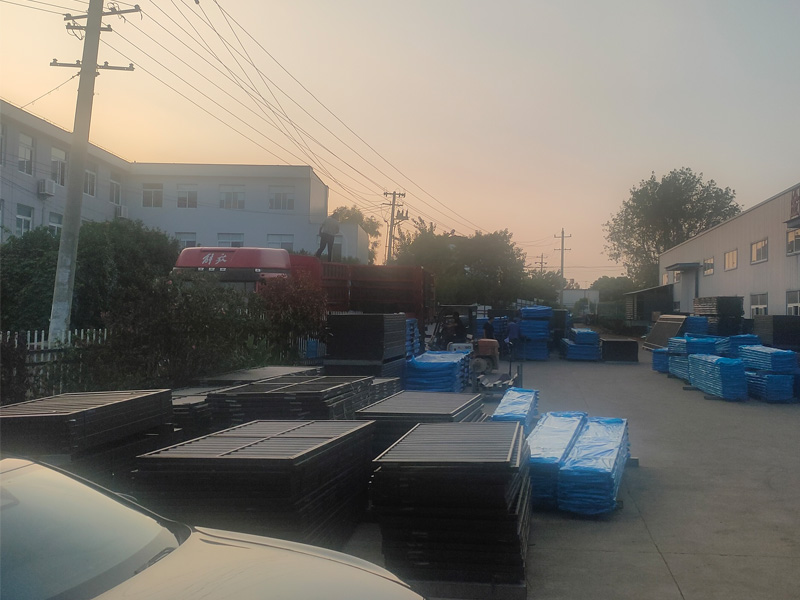 2024年9月14日鋅鋼陽(yáng)臺(tái)護(hù)欄裝車(chē)發(fā)貨! 2024年9月14日鋅鋼陽(yáng)臺(tái)護(hù)欄裝車(chē)發(fā)貨!