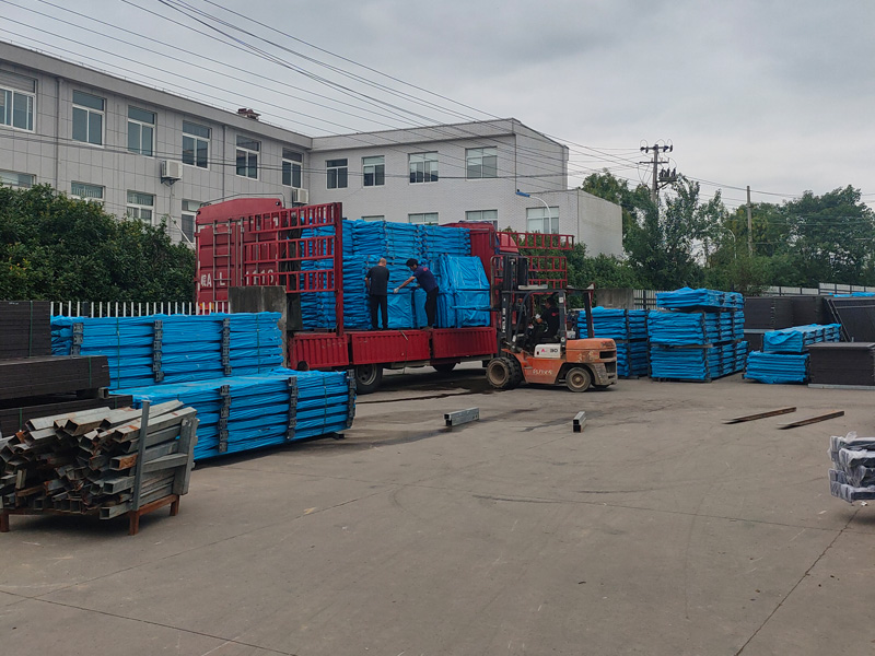 2024年9月20日鋅鋼陽臺護欄裝車發貨！