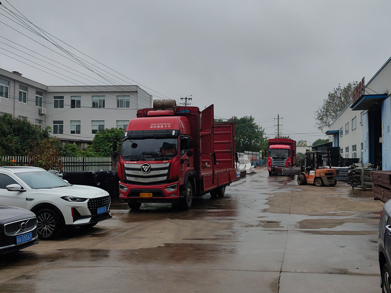 2024年10月29日鋅鋼護窗欄桿裝車發(fā)貨！