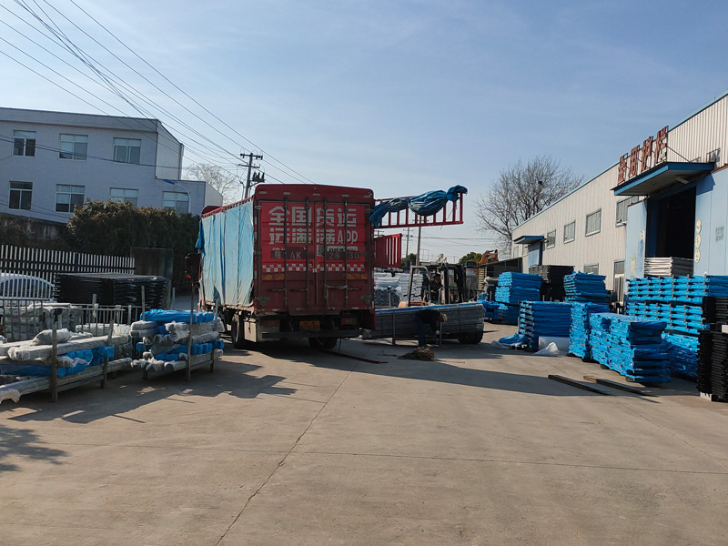 2025年3月17日鋅鋼組裝欄桿裝車發貨！