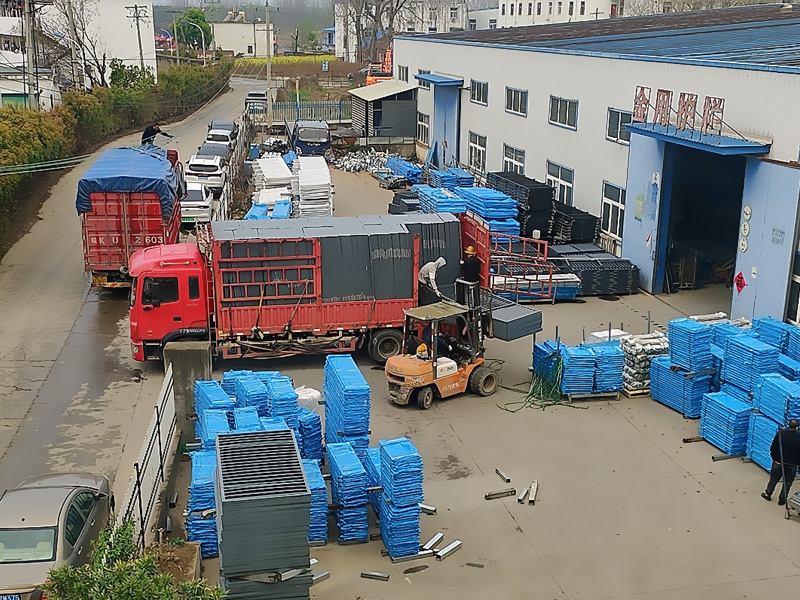 2025年3月29日鋁合金百葉窗裝車發(fā)貨！