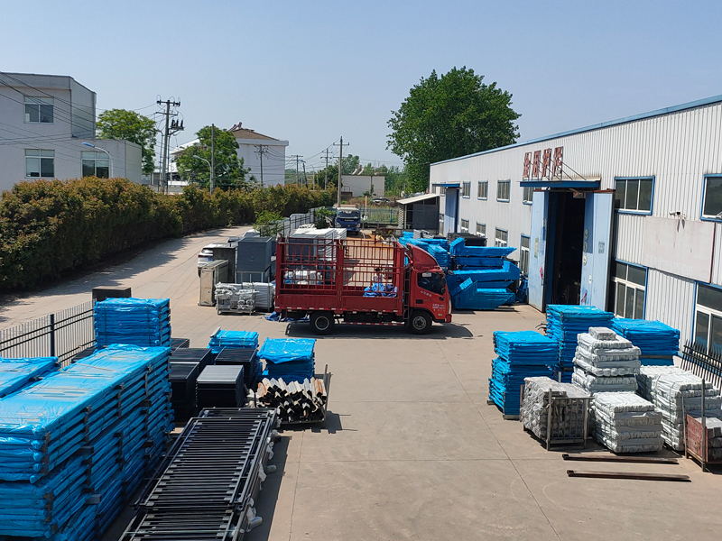 2025年4月25日鋅鋼飄窗護欄裝車發(fā)貨！