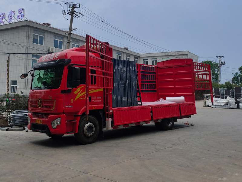 2025年5月21日鋅鋼百葉窗裝車發貨！