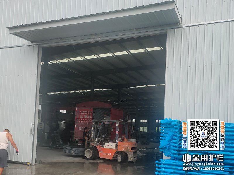 2025年8月1日鋁合金百葉窗裝車發(fā)貨！