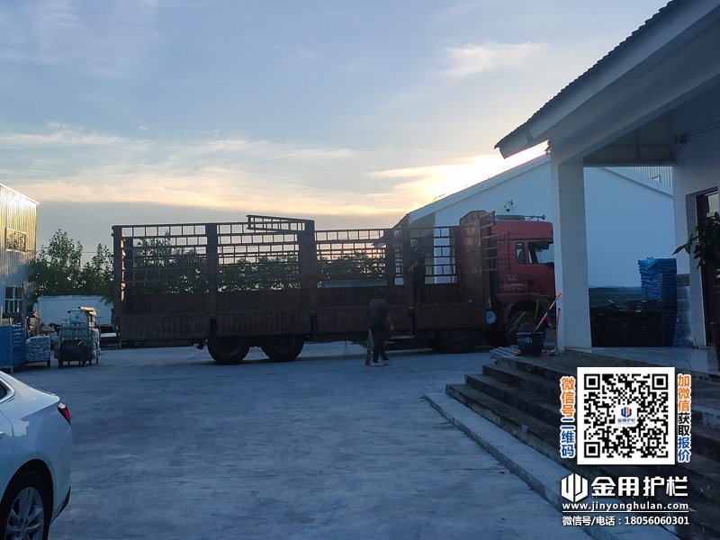 2025年8月14日鋅鋼百葉窗裝車發(fā)貨! 2025年8月14日鋅鋼百葉窗裝車發(fā)貨!