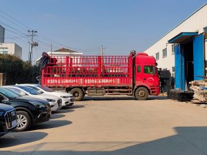 2025年11月19日鋅鋼百葉窗裝車發貨！